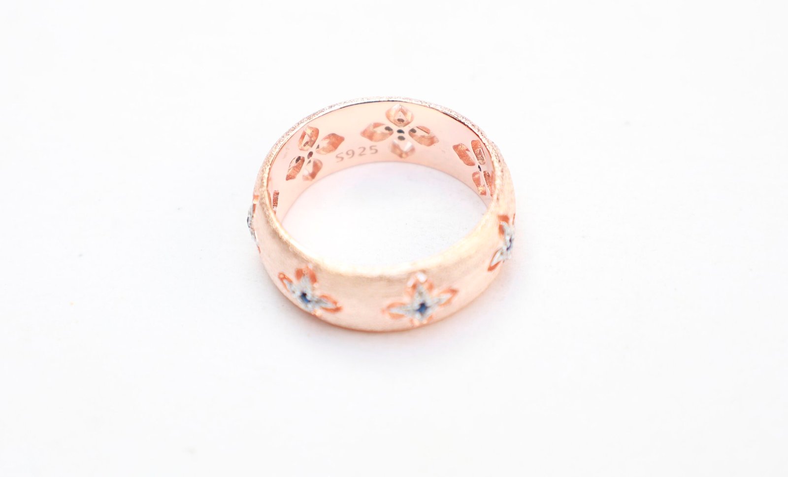 Gyary Blossom Grace Band