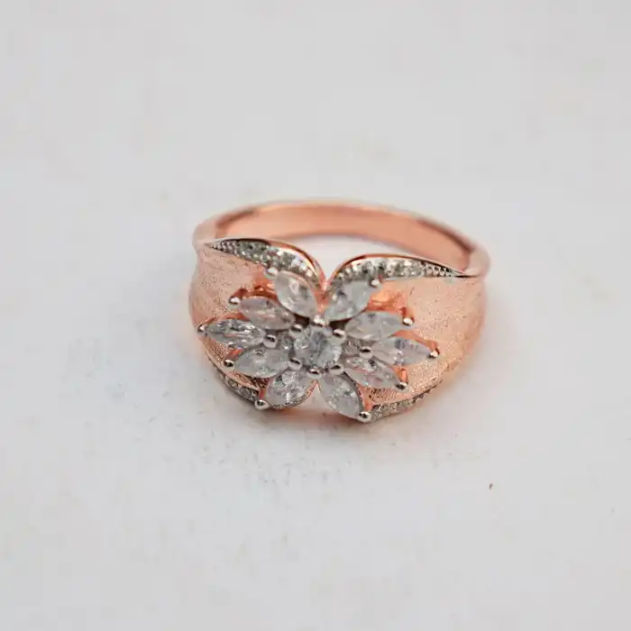 Gyary Royal Bloom Ring