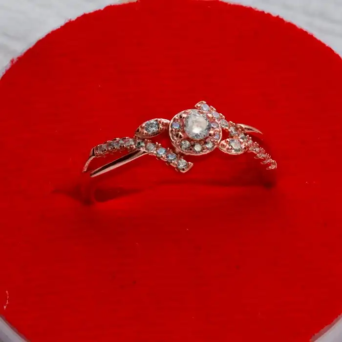 Gyary Celeste Halo Ring