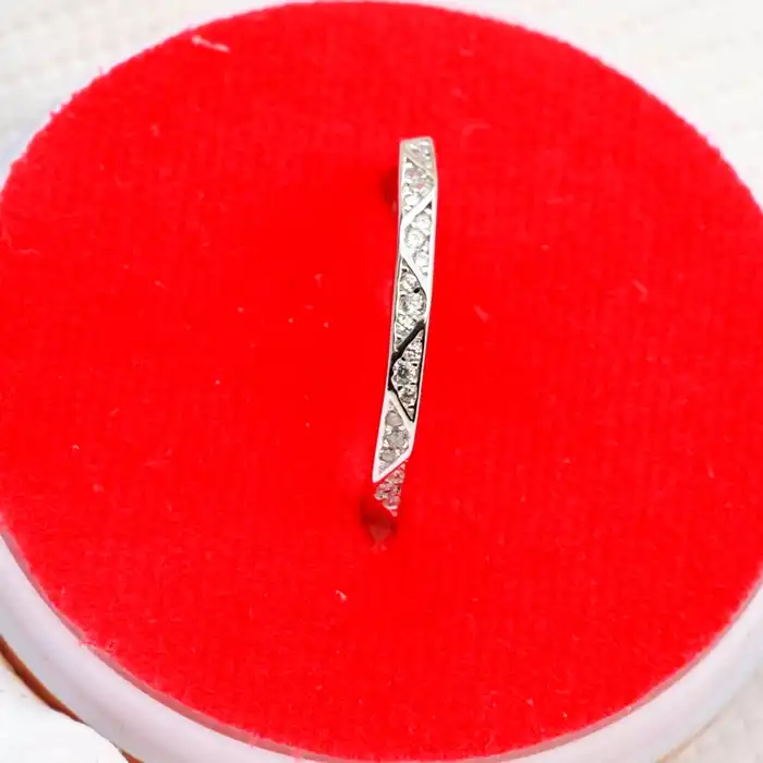 Gyary Élan Diamond Band