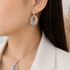 Gyary Azure Feather Necklace Set
