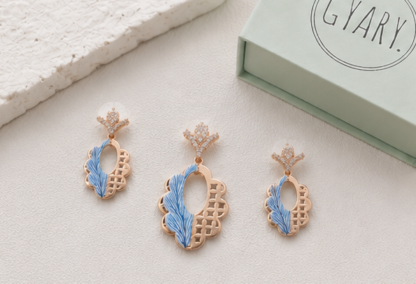 Gyary Azure Feather Necklace Set