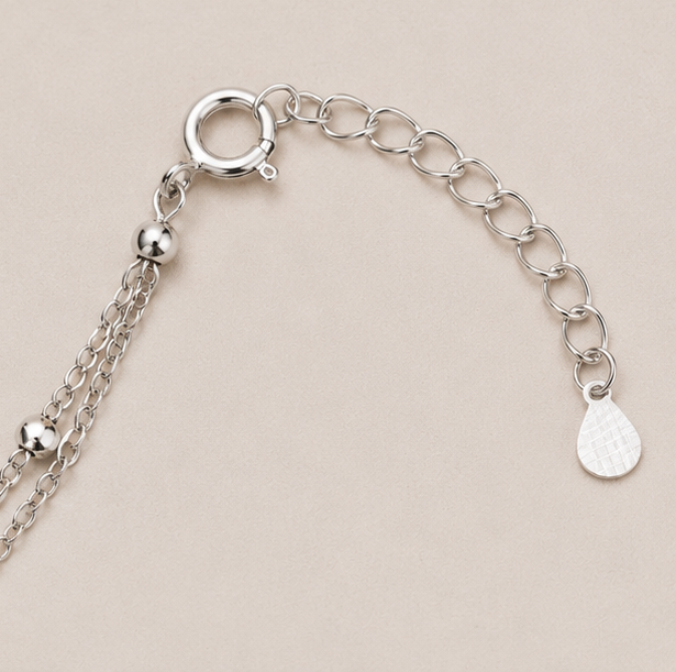 Gyary Sapphire Bloom Bracelet