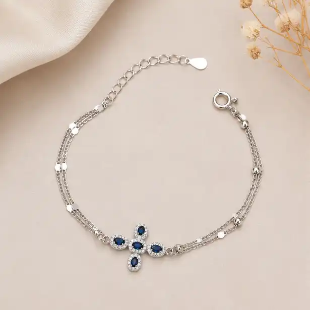 Gyary Sapphire Bloom Bracelet