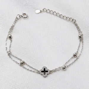 Gyary Noir Clover Bracelet