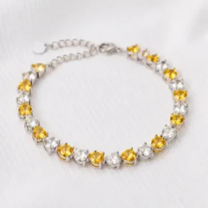 Gyary heart-shaped CZ bracelet