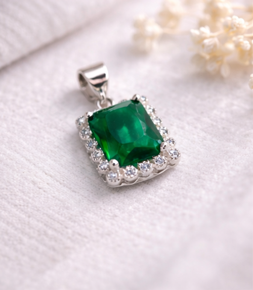 Gyary Sterling Silver Emerald-Cut Green Pendant
