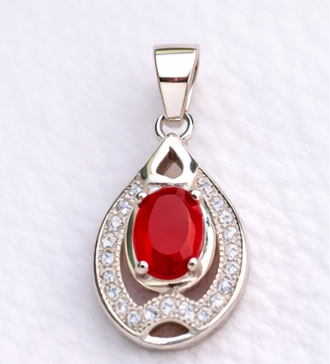 Gyary Red Oval Teardrop Pendant