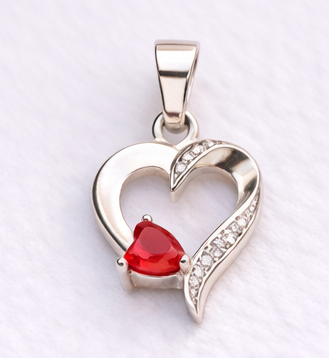 Gyary Open Heart Pendant