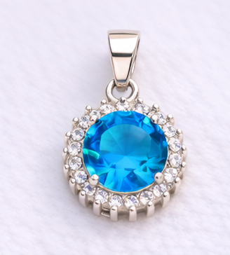 Gyary Blue Round Halo Pendant
