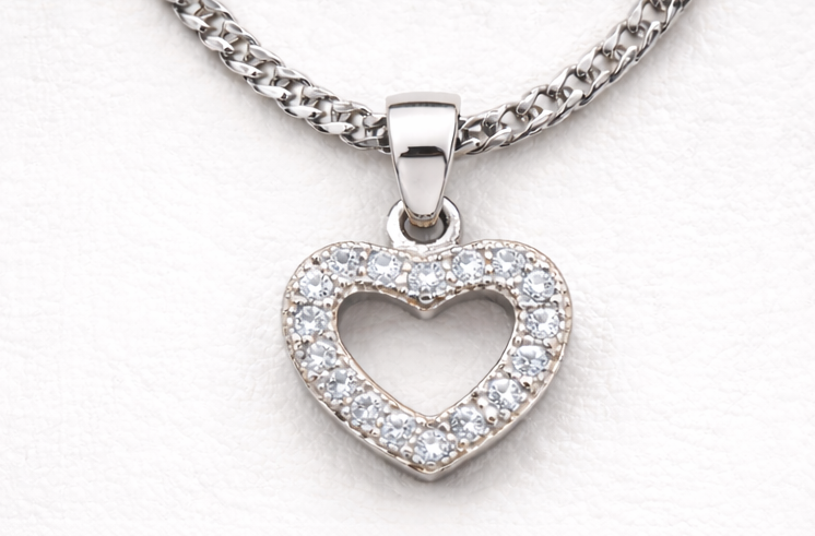 Gyary Open Heart Pendant