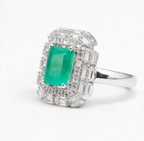 Gyary Emerald Regent Ring