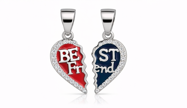 Gyary Best Friends Split Heart Pendant Set