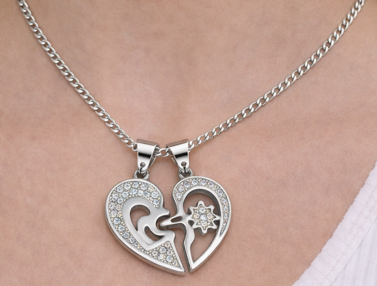 Gyary Mother & Child Heart Pendant