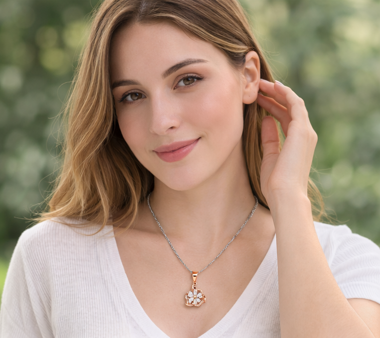 Gyary Rose Gold Floral Crystal Pendant – Sparkling Flower Charm with Pavé Detail