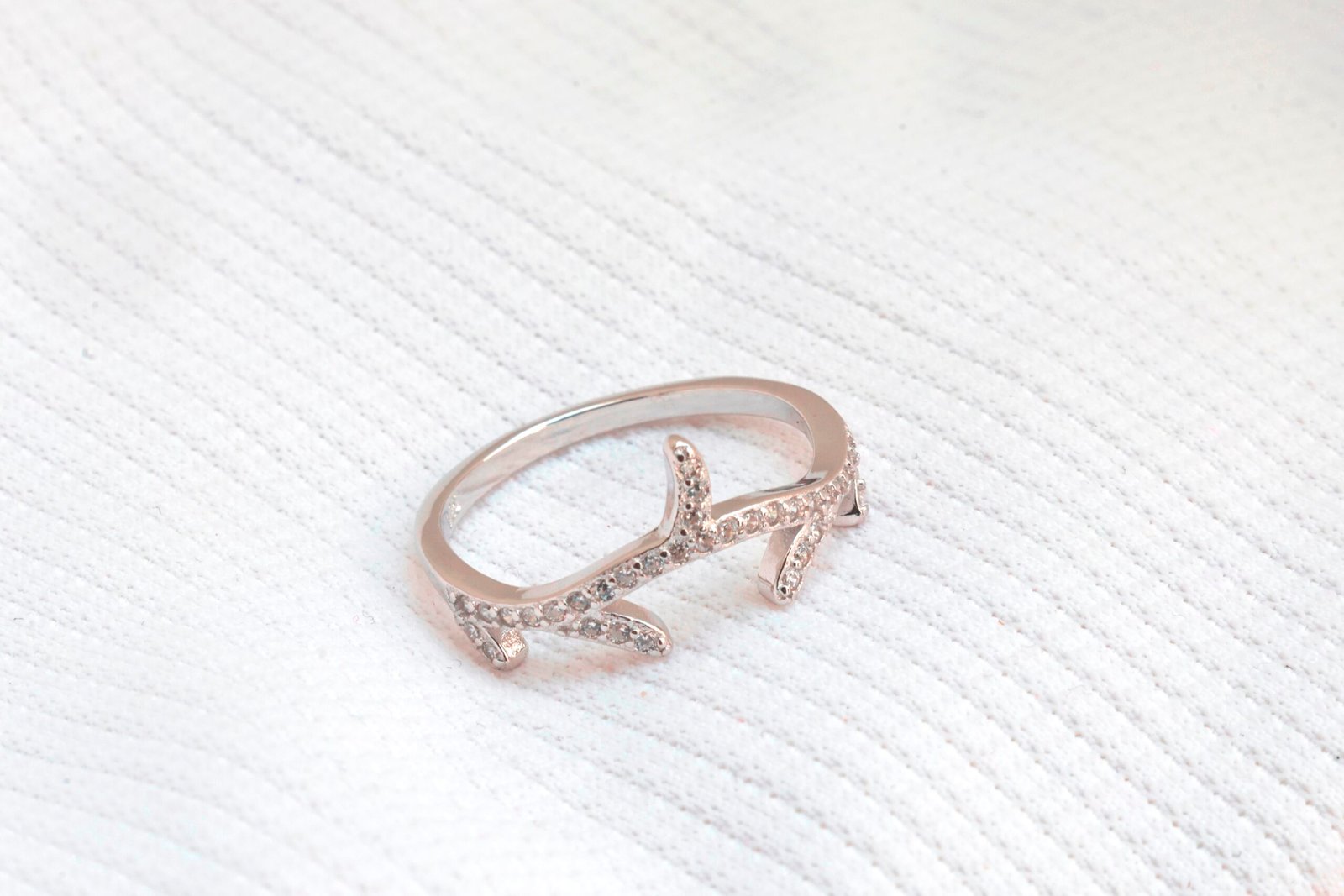Gyary Crystal Vine Ring