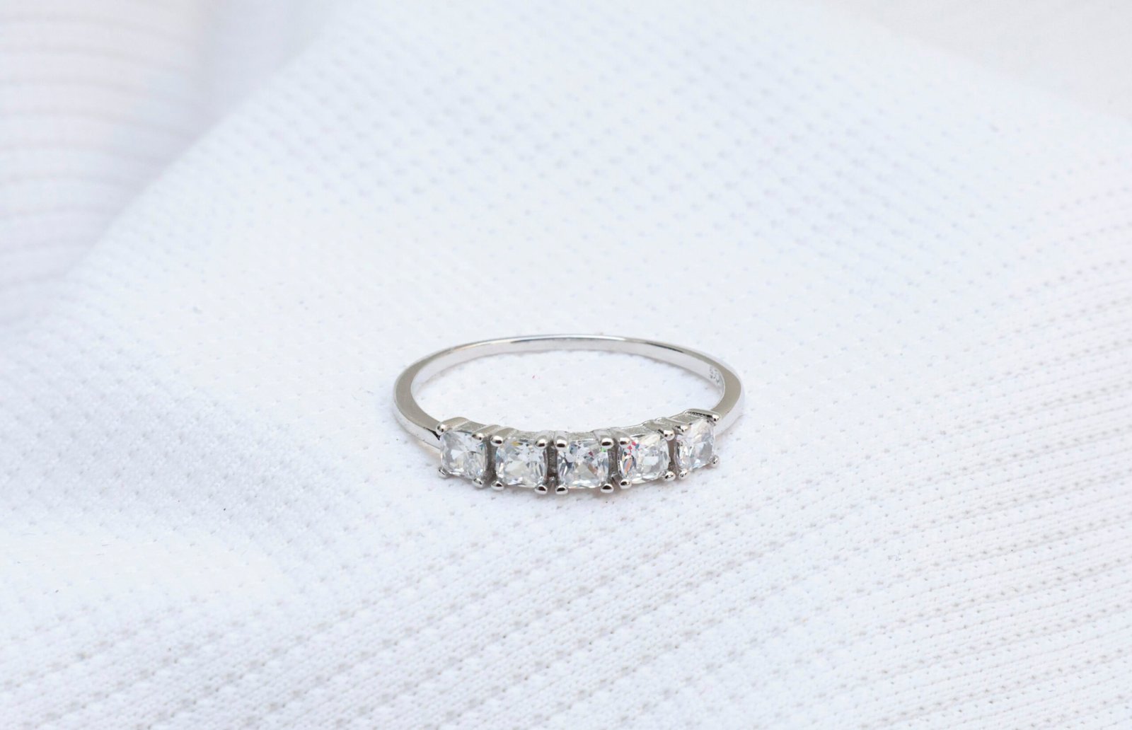 Gyary Classic Radiance Band