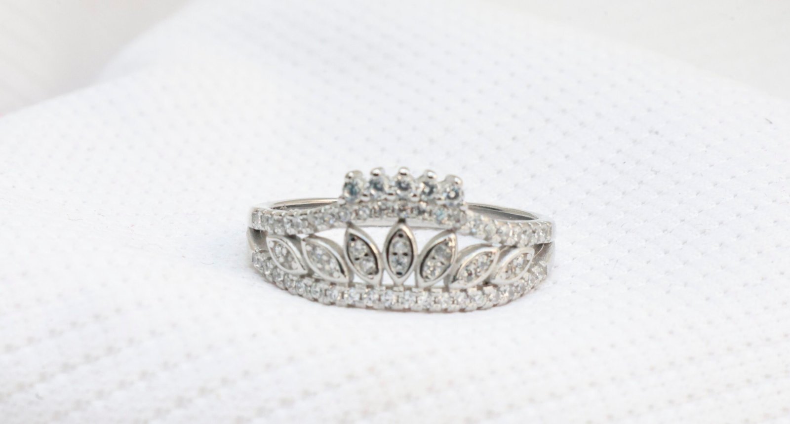 Gyary Silver Tiara Ring