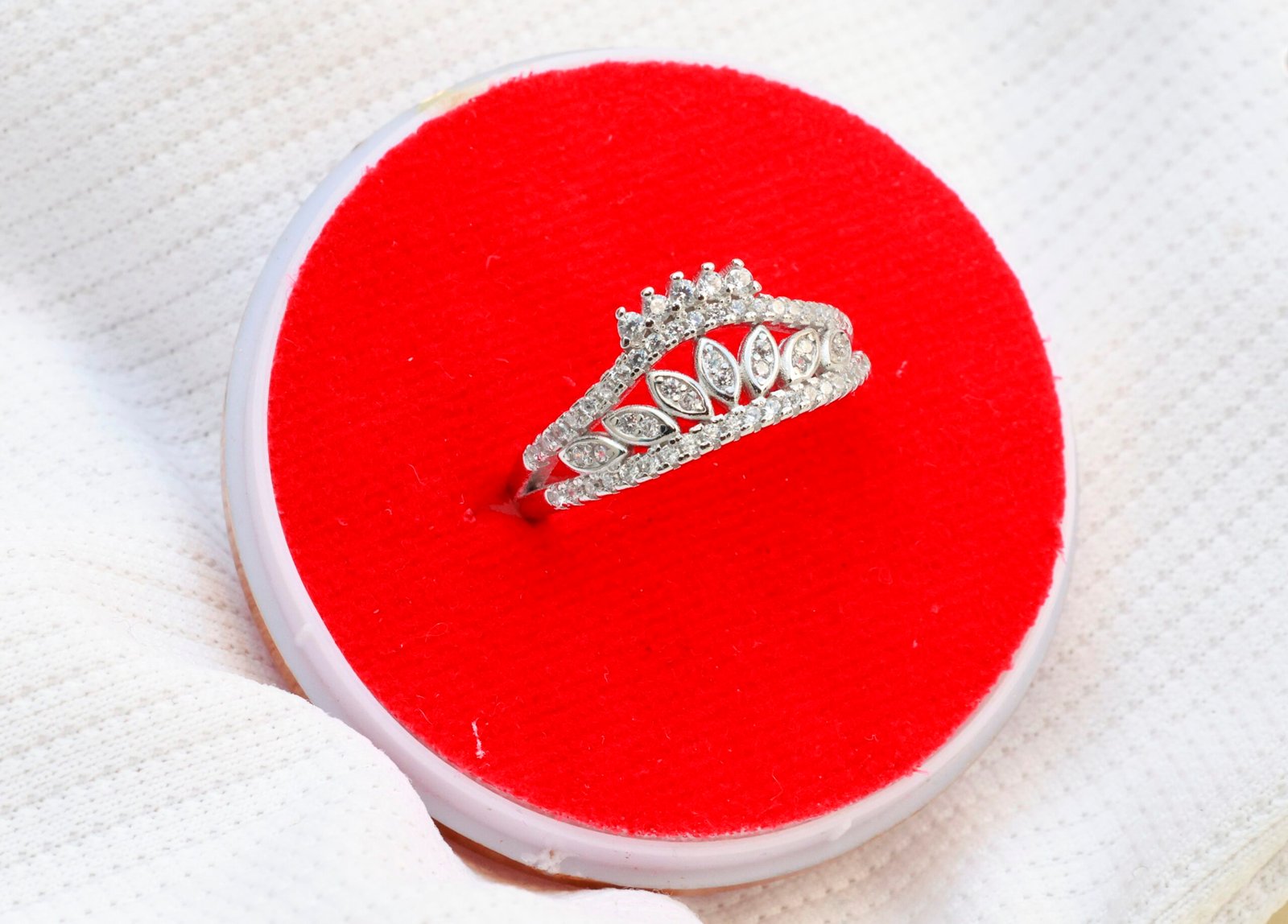Gyary Silver Tiara Ring