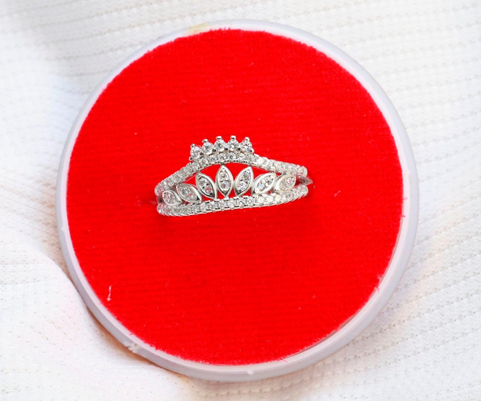 Gyary Silver Tiara Ring