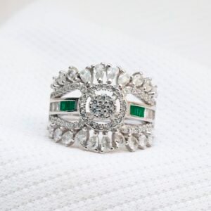 Gyary Emerald Royale Bloom Ring