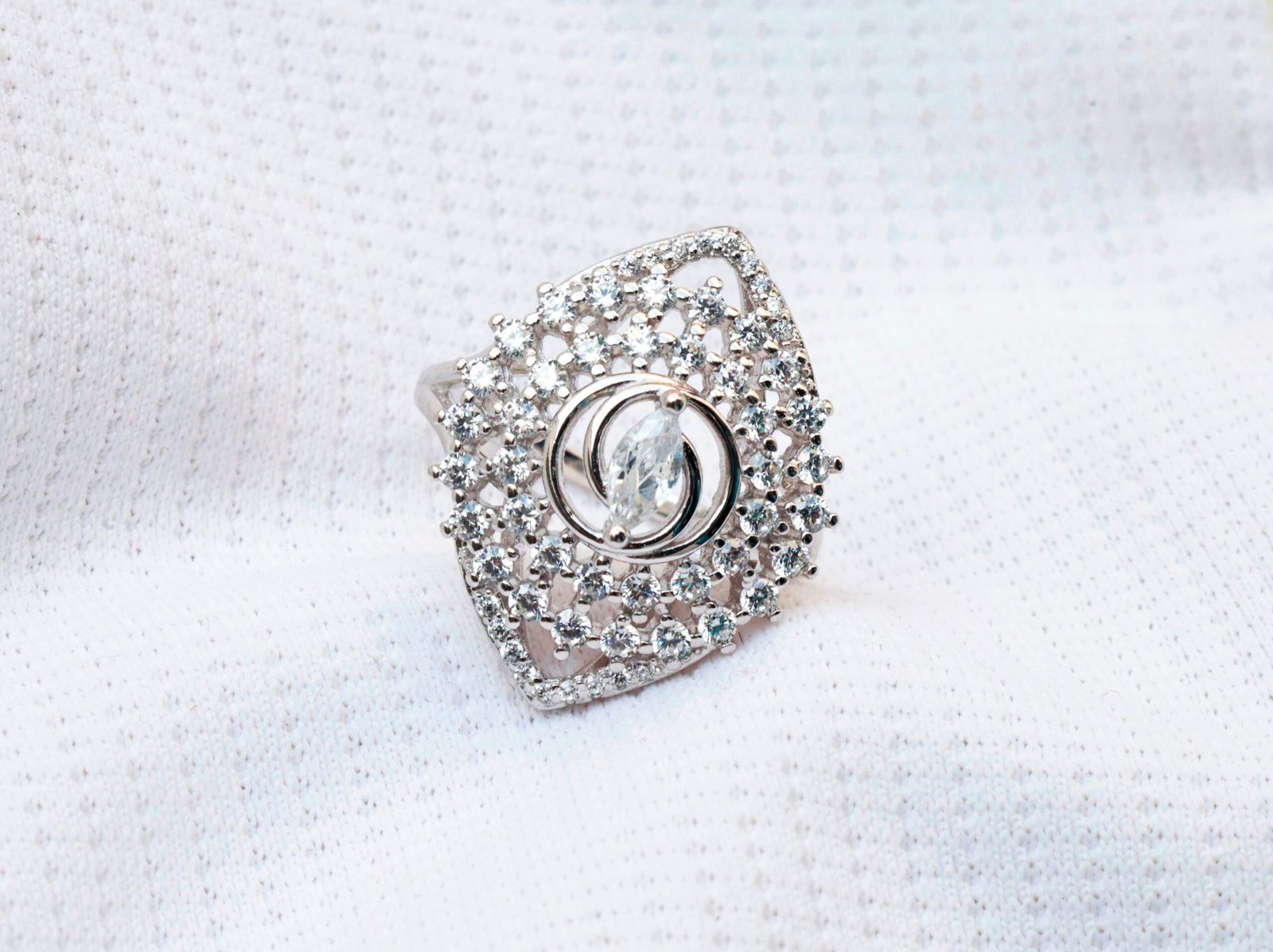 Gyary Celestial Orbit Ring
