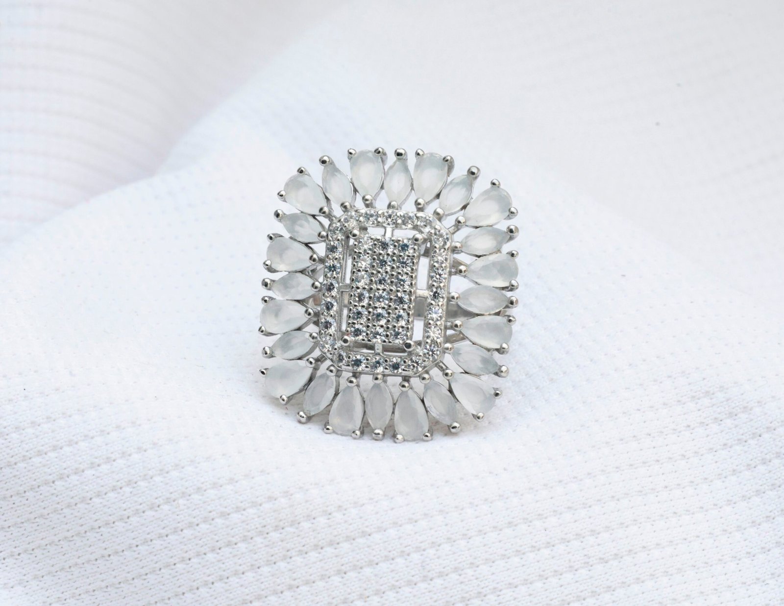 Gyary Moonlit Bloom Ring