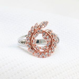 Gyary Rose Gold Laurel Halo Ring