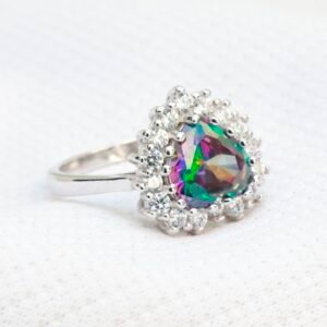 Gyary Mystic Prism Heart Ring