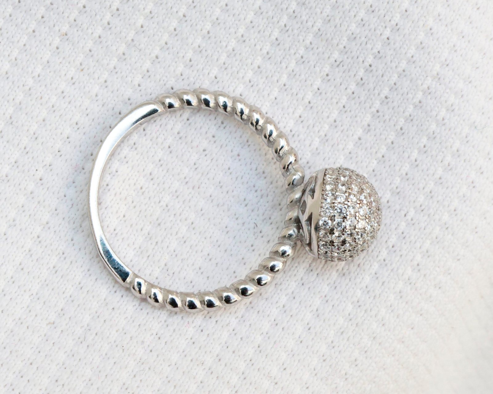 Gyary Celestial Spark Dome Ring