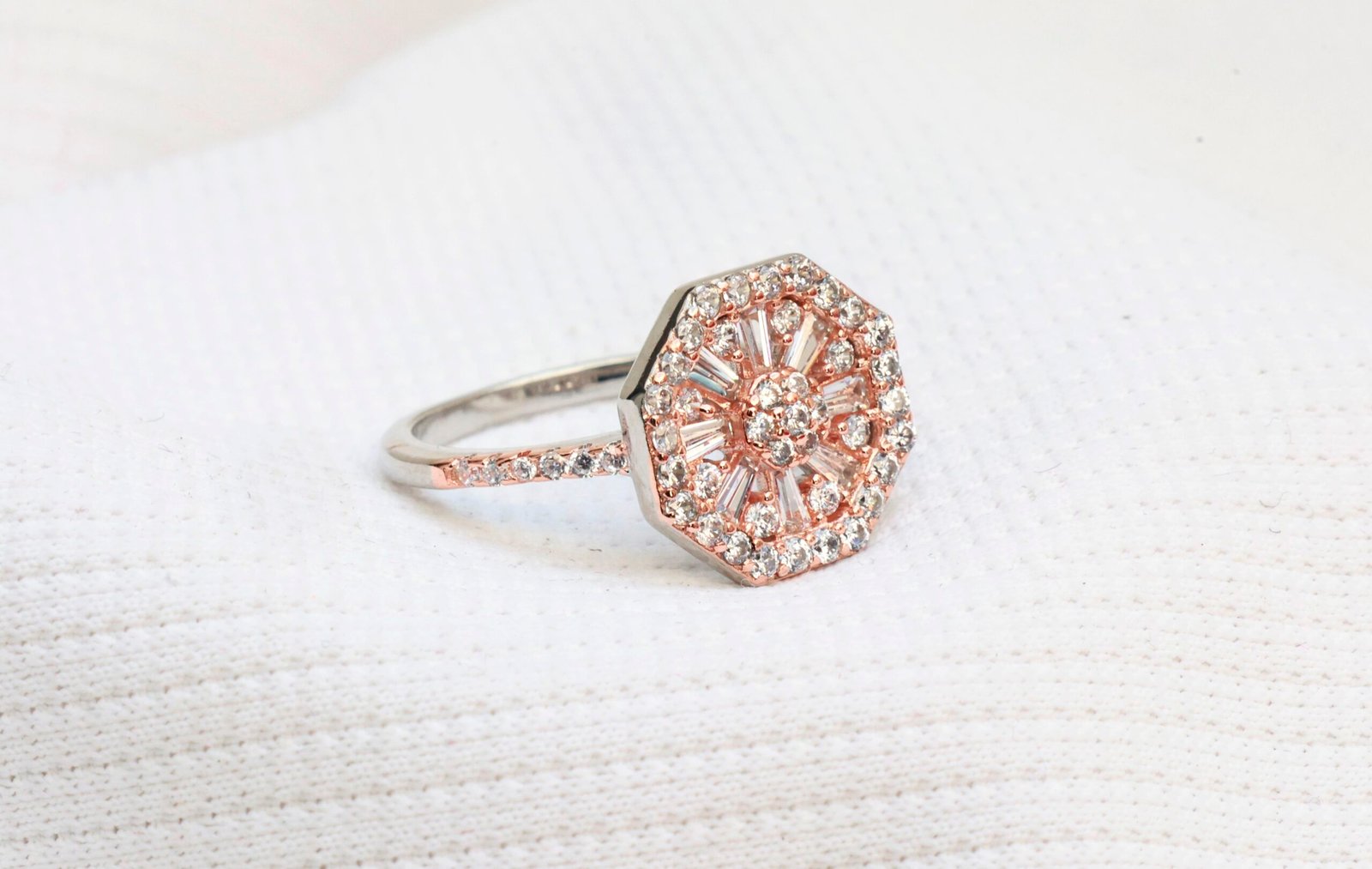 Gyary Rose Gold Octagon Halo Ring