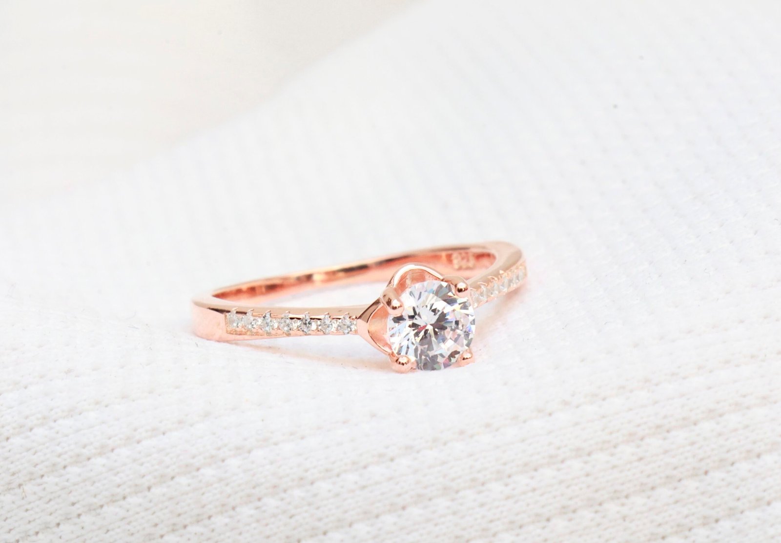 Gyary Rose Gold Solitaire Ring