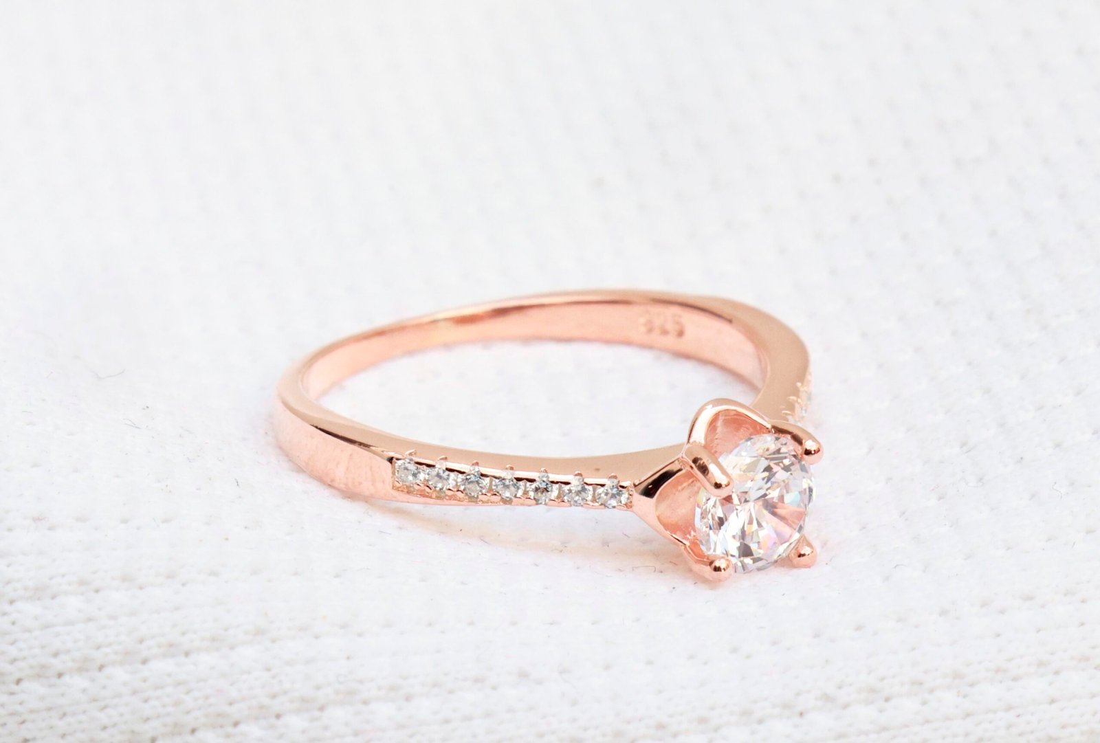 Gyary Rose Gold Solitaire Ring