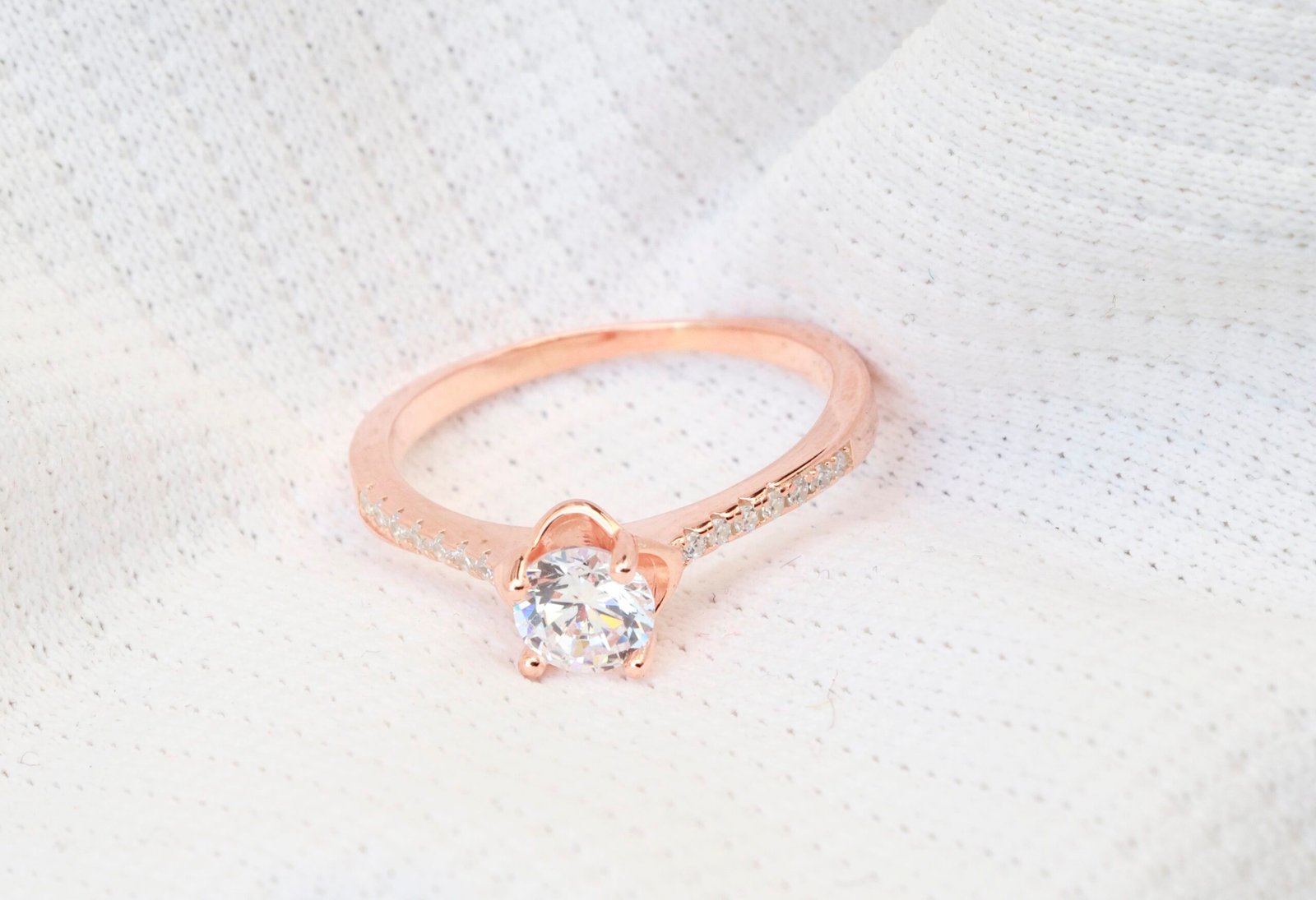 Gyary Rose Gold Solitaire Ring