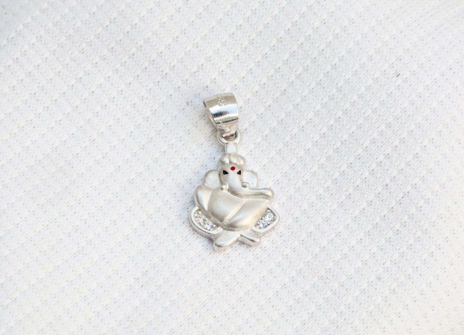 Gyary Sterling Silver Lord Ganesha Pendant