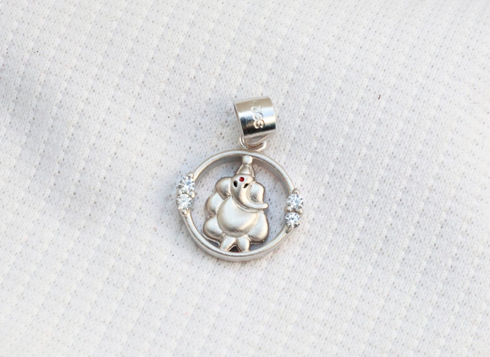 Gyary Sterling Silver Lord Ganesha Pendant