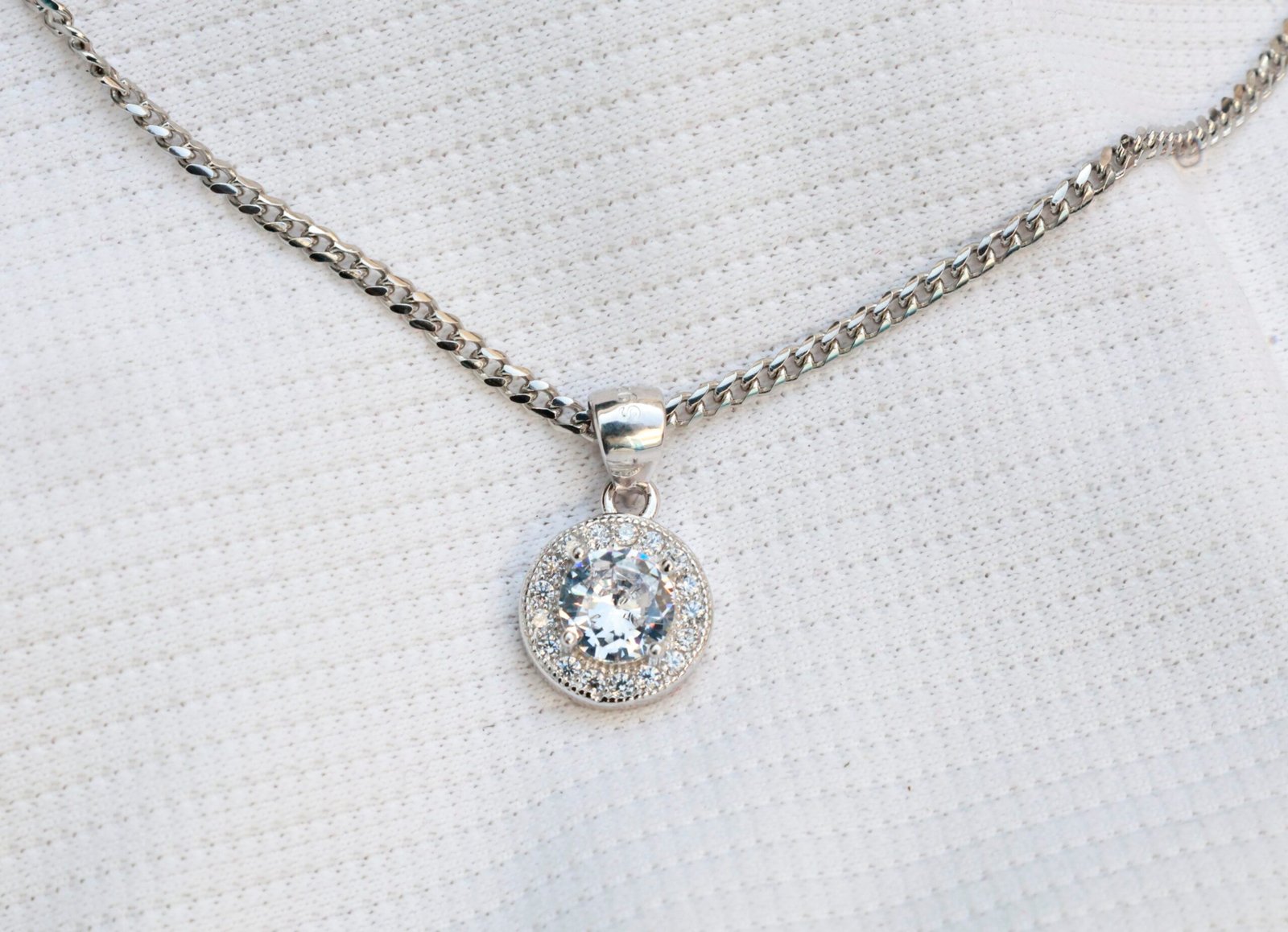 Gyary Round White CZ Halo Pendant