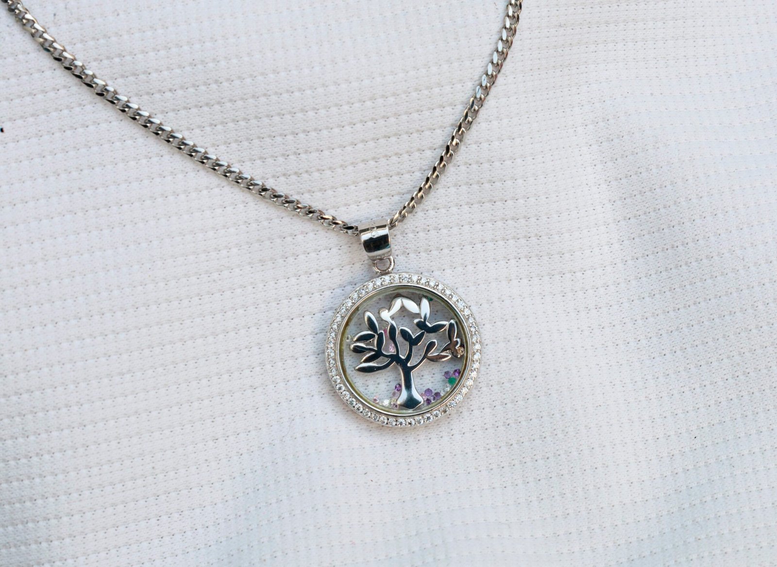 Gyary Silver Round Tree of Life Pendant Necklace – Crystal Halo Floating Charm with Multicolor Stones