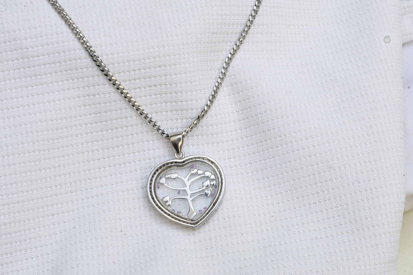 Gyary Silver Heart Tree of Life Pendant Necklace – Crystal Edge Floating Charm with Multicolor Stones