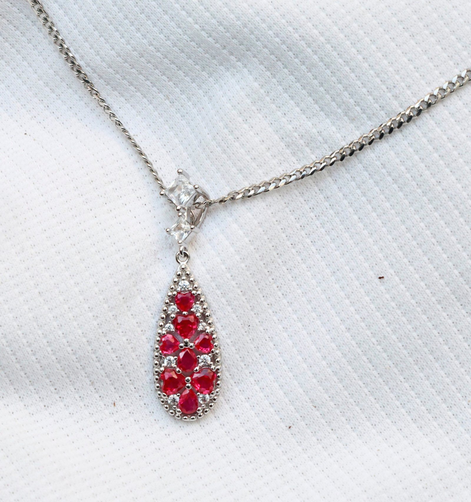 Gyary Silver Red Teardrop Crystal Necklace – Ruby-Inspired Floral Drop Pendant