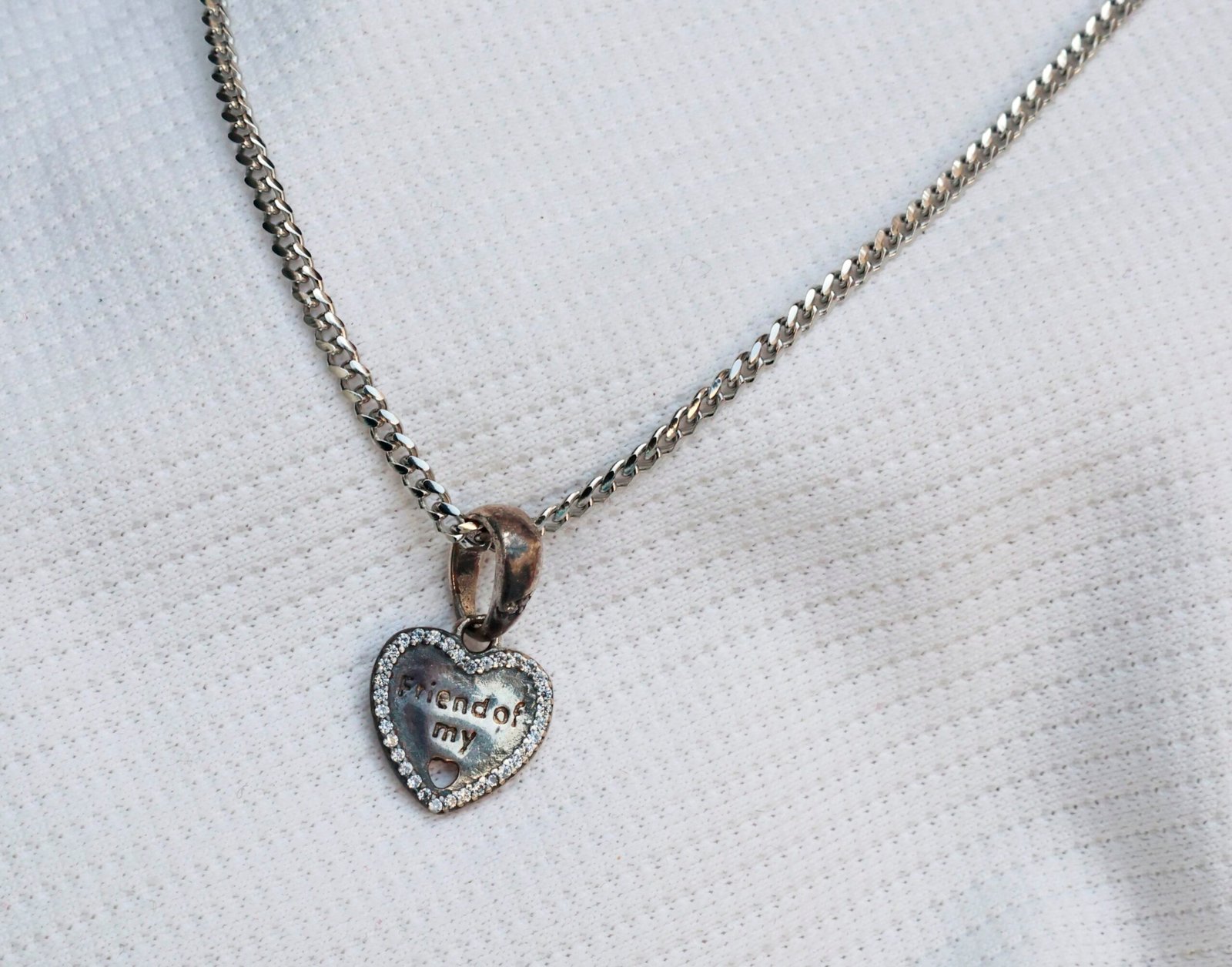 Gyary Silver “Friend of My Heart” Necklace – Crystal Heart Charm Pendant