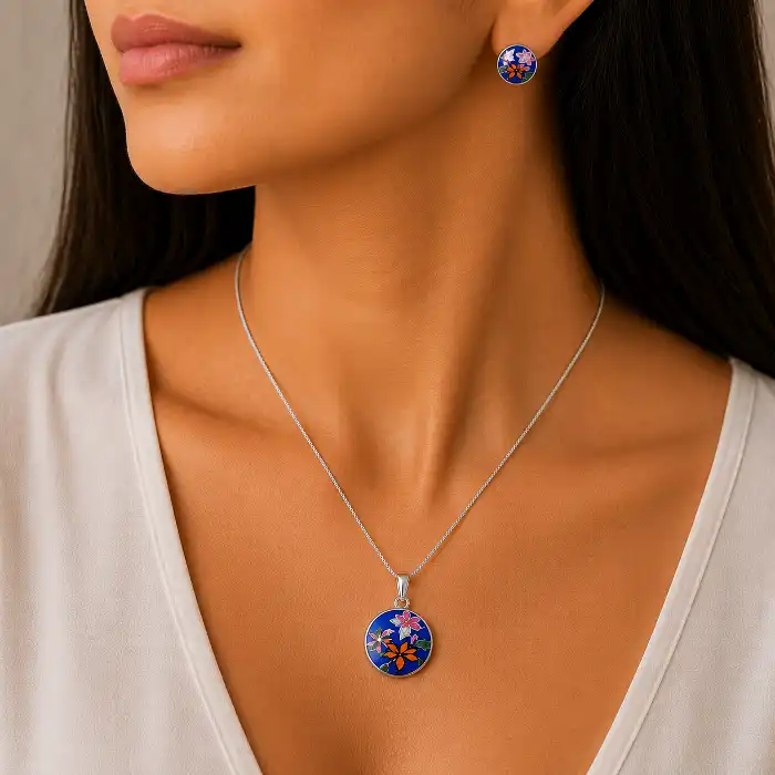Gyary Azure Bloom Necklace Set
