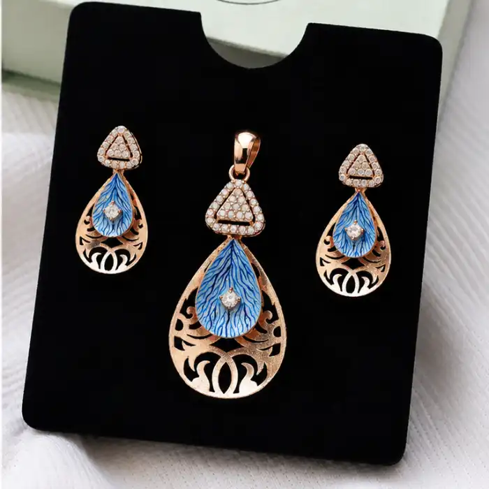 Gyary Royal Azure Necklace Set