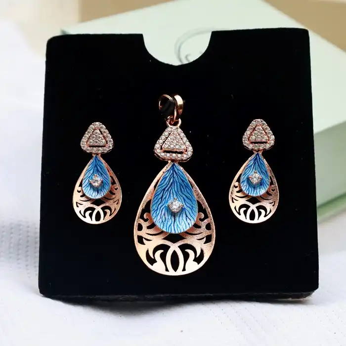 Gyary Royal Azure Necklace Set