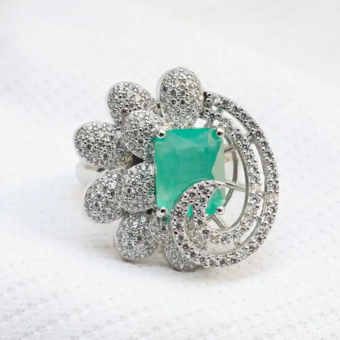 Gyary Verde Royale Ring
