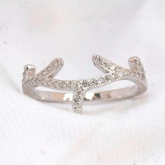 Gyary Crystal Vine Ring