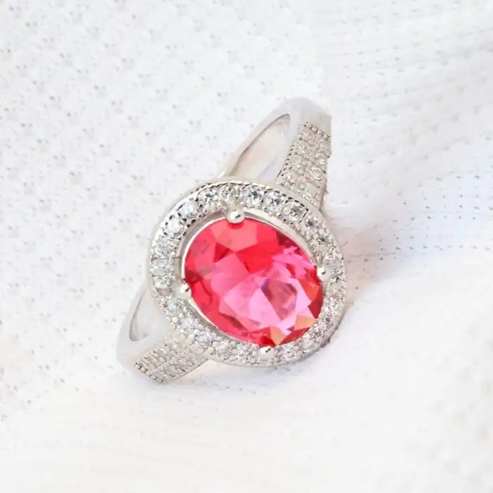 Gyary Ruby Red Oval Halo Ring