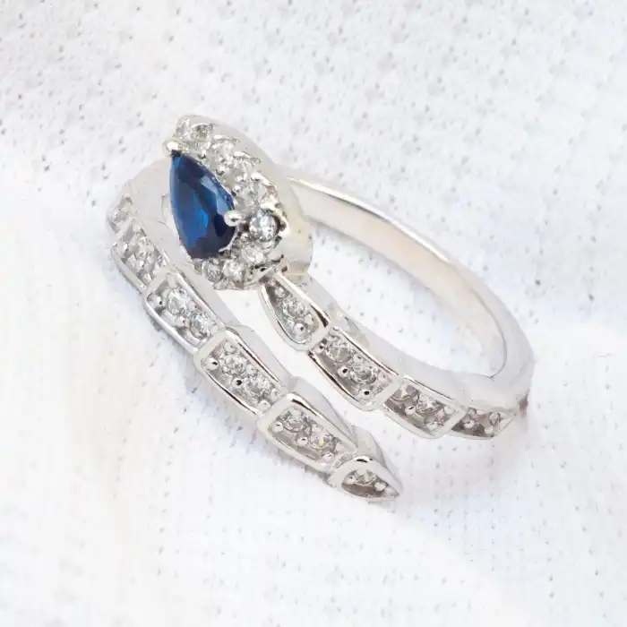 Gyary Sapphire Wrap Halo Ring