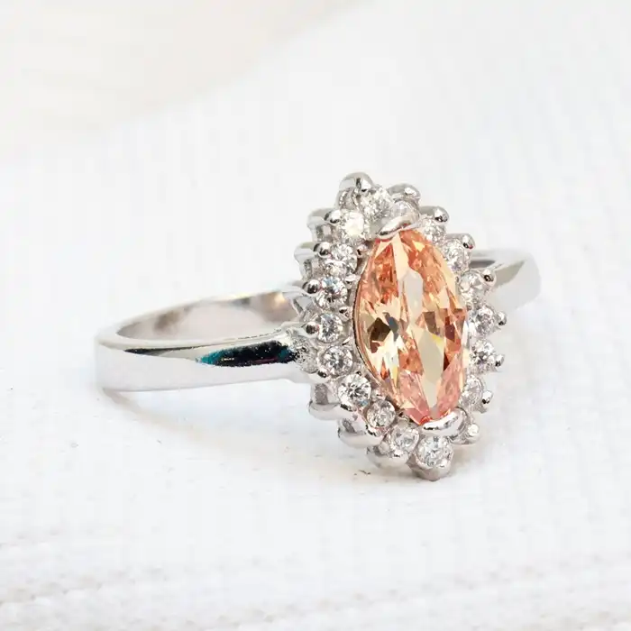 Gyary Sunset Halo Ring