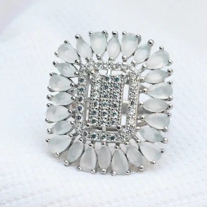 Gyary Moonlit Bloom Ring